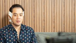 Kriss Hatta Lakukan Transplantasi Rambut Untuk Jaga Penampilan