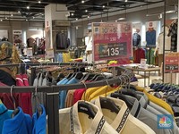 Banting Harga! Baju Merek Ternama di Transmart Ada yang Rp50 Ribu