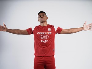 Persis Perpanjang Bek Tengah Cleylton Santos, Diikat Sampai 2027