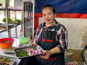 Sambel Goreng Jadi Hidangan Mewah di Warung Nasi Imbas Harga Cabai