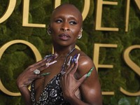 Potret Cynthia Erivo Curi Perhatian di Red Carpet Golden Globes 2025