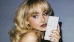 Sabrina Carpenter Rilis Parfum Bertema Kopi, Terinspirasi dari Lagu Espresso