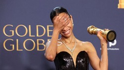 Tangis Zoe Saldana Sindir Kebijakan Donald Trump di Oscar
