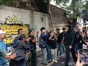 Ayah Baim Wong Meninggal Dunia, Paula Verhoeven Melayat