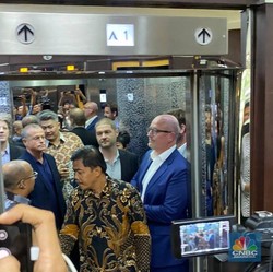 Bukan iPhone, Apple Mau Bangun Pabrik Ini di Batam Rp 16 Triliun