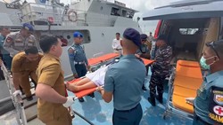 Video Kapal PMI Ilegal Tenggelam di Perairan Karimun, 3 Orang Hilang