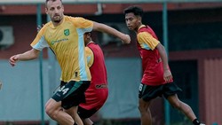 Adaptasi Lancar, Dime Dimov Siap Bersinar di Persebaya