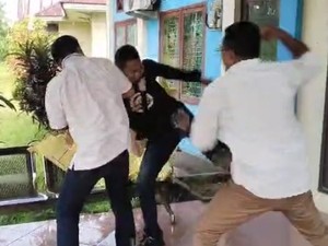 Kadis Perindag Halbar Aniaya Warga Demo Kelangkaan Minyak Tanah Ditangkap