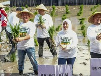 Momen Kajati Jatim Hadiri Program Jaksa Sahabat Tani di Gresik
