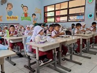 Singkong-Belalang Bakal Jadi Menu Alternatif Makan Bergizi Gratis