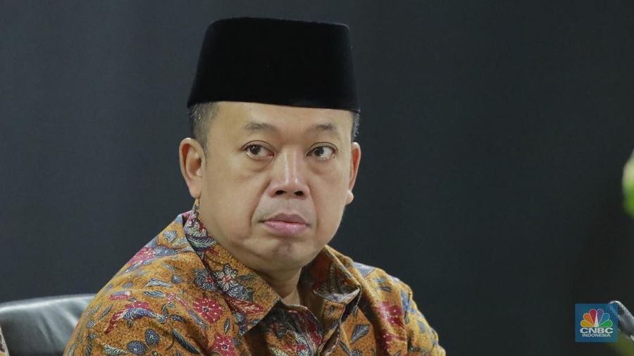 Menteri ATR/BPN Nusron Wahid saat menghadiri rapat dengan Menteri Koordinator Bidang Infrastruktur dan Pembangunan Kewilayahan (IPK), Agus Harimurti Yudhoyono (AHY), Jakarta, Senin, (8/1/2025). (CNBC Indonesia/Muhammad Sabki)