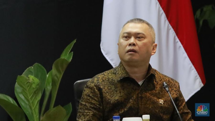 Menteri Perhubungan (Menhub) Dudy Purwagandhi, saat menghadiri rapat dengan Menteri Koordinator Bidang Infrastruktur dan Pembangunan Kewilayahan (IPK), Agus Harimurti Yudhoyono (AHY), Jakarta, Senin, (8/1/2025). (CNBC Indonesia/Muhammad Sabki)
