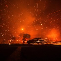 Warga AS-Korsel Dihantam Petaka, Kebakaran Bak Neraka Vs Suhu Beku