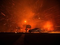 Warga AS-Korsel Dihantam Petaka, Kebakaran Bak Neraka Vs Suhu Beku