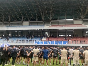 Brajamusti Datangi Latihan PSIM Jogja: Tanggal 11 Harus Menang!