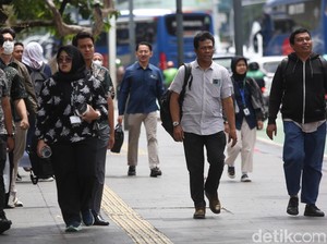Rata-rata Gaji Orang RI Cuma Rp 3,29 Juta