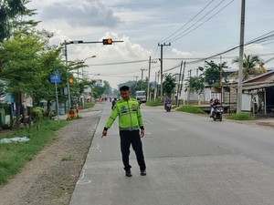 Jatuh saat Nyalip Truk, Dua Pelajar Perempuan Tewas Terlindas
