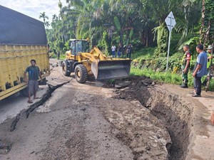 Jalan Bireuen-Takengon Amblas, Polisi Berlakukan Sistem Buka Tutup