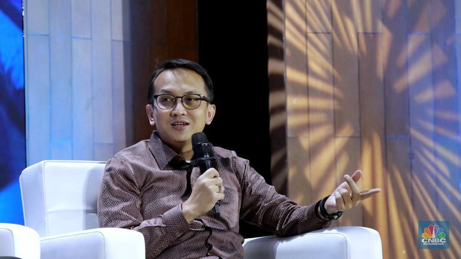 Anggota Dewan Ekonomi Nasional (DEN), Septian Hario Seto saat memberi pemaparan dalam dalam diskusi panel MINDialogue 
