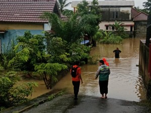 Banjir di Lahat Capai 1 Meter, Warga Dievakuasi