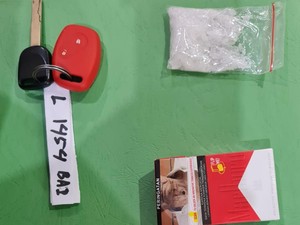 Transaksi Sabu Depan Apotek, 2 Pria di Surabaya Ditangkap
