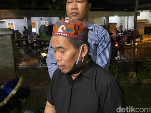 Bopak Sempat Jenguk dan Cium Kening Abah Qomar di ICU