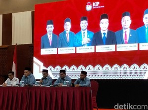 KIP Banda Aceh Tetapkan Pasangan Illiza-Afdhal Sebagai Wali Kota Terpilih