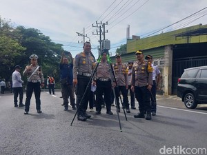 Olah TKP Laka Maut Bus Tewaskan 4 Orang, Akses Jalan Utama Kota Batu Ditutup