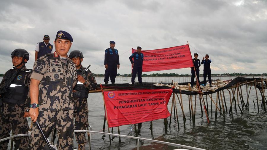 Penyegelan pagar laut di pesisir Tangerang, Banten. (Dok. KKP)