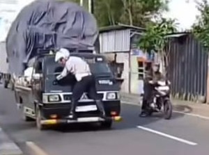 Polisi Cari Sopir Pikap Seret Petugas Dishub Depok di Jalan Raya Bogor