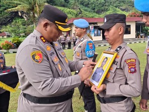 Oknum Polisi yang Bawa 141,7 Kg Ganja di Sumbar Dipecat