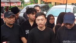Impian Abah Qomar Pergi Haji Bareng Personel 4 Sekawan