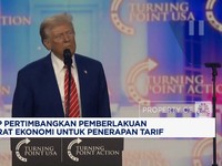 Video: Trump Kaji Pemberlakuan Status Darurat Ekonomi Nasional di AS