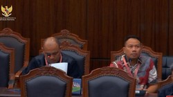 KPU Anggap Gugatan Vicky Prasetyo Tak Jelas, Minta MK Tolak
