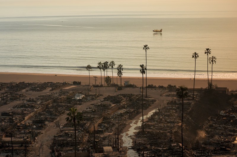 California Wildfires A mobile home community devastated by the Palisades Fire is seen in the Pacific Palisades neighborhood of Los Angeles, Thursday, Jan. 9, 2025. (AP Photo/Jae C. Hong)