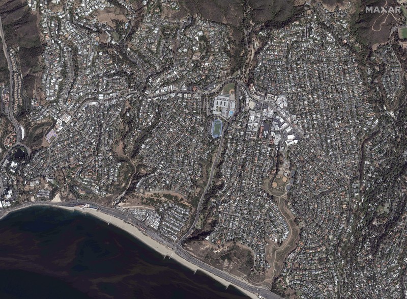 California Wildfires A mobile home community devastated by the Palisades Fire is seen in the Pacific Palisades neighborhood of Los Angeles, Thursday, Jan. 9, 2025. (AP Photo/Jae C. Hong)