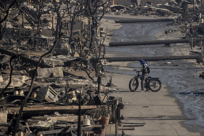 California Wildfires A mobile home community devastated by the Palisades Fire is seen in the Pacific Palisades neighborhood of Los Angeles, Thursday, Jan. 9, 2025. (AP Photo/Jae C. Hong)