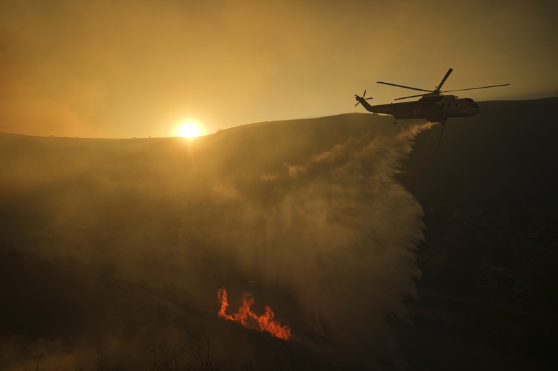 California Wildfires A mobile home community devastated by the Palisades Fire is seen in the Pacific Palisades neighborhood of Los Angeles, Thursday, Jan. 9, 2025. (AP Photo/Jae C. Hong)