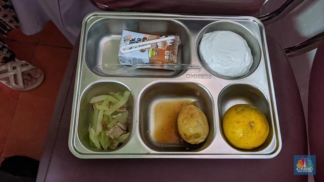 Mengelola Komunikasi Krisis di Atas Piring Anak Sekolah