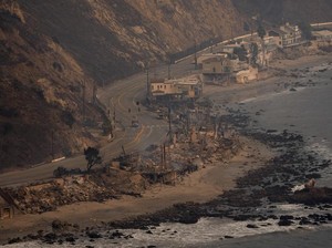 931 Napi Dilibatkan Padamkan Kebakaran di Los Angeles