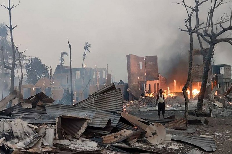 Serangan udara junta Myanmar menewaskan sedikitnya 40 orang di sebuah desa di negara bagian Rakhine barat. (The Arakan Army via AP) Serangan udara junta Myanmar menewaskan sedikitnya 40 orang di sebuah desa di negara bagian Rakhine barat. (The Arakan Army via AP)