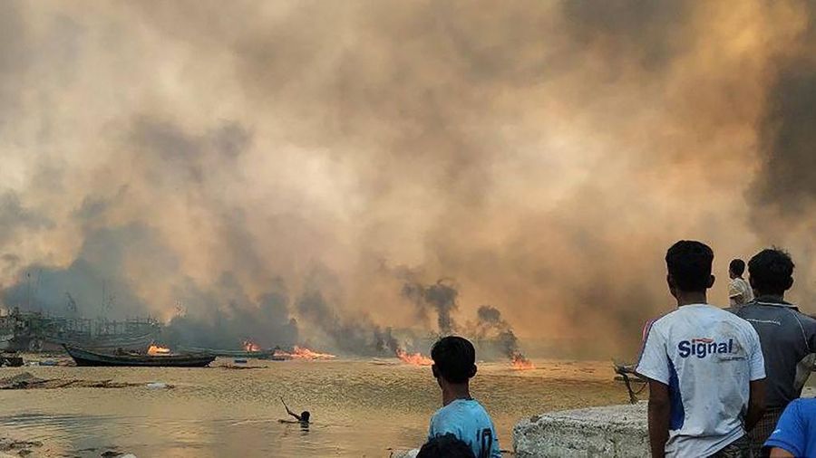 Serangan udara junta Myanmar menewaskan sedikitnya 40 orang di sebuah desa di negara bagian Rakhine barat. (The Arakan Army via AP)