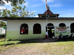 Siswa SD di Bone Bolango 5 Tahun Belajar di Bekas Masjid Imbas Sekolah Rusak