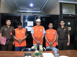 Kasus Plt Kadinkes Buru Tersangka Korupsi Alkes Rp 2,8 M Dilimpahkan ke Jaksa