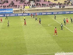 Prediksi Susunan Pemain PSS Sleman Vs Persebaya Sore Nanti
