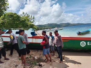 Longboat Bawa 6 Penumpang Tenggelam di Seram Bagian Barat, 1 Orang Hilang