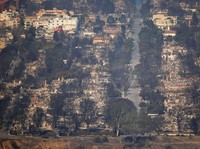 Foto Udara Los Angeles Bak Neraka usai Ludes Terbakar Api