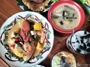 Menikmati Sayur Lodeh Sepuasnya di Tengah Kota Bandung