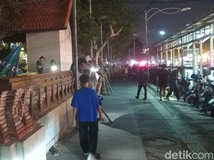 Viral Taman Rusak gegara Perburuan Koin Jagat