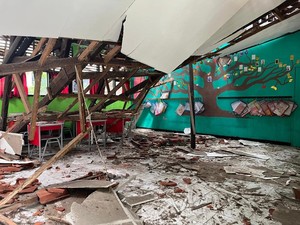 Antisipasi Atap Ambruk, 5 Ruang Kelas SDN Mekarjaya Depok Belajar Daring